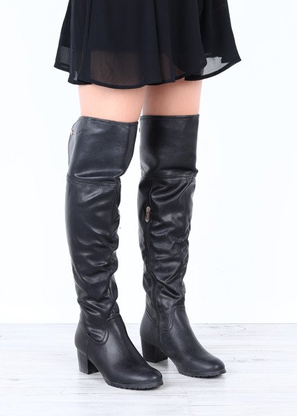 Czarne kozaki typu muszkieterki - Obuwie