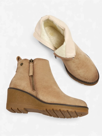 Ženski gležnarji s platformo Zarrico