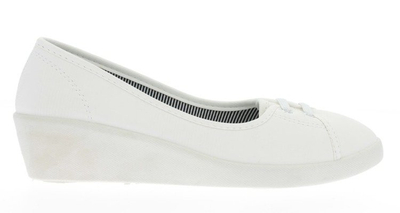 Białe balerinki na koturnie  - Obuwie