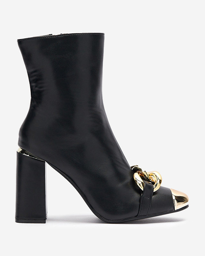 OUTLET Čierne dámske čižmy na stabilnej podpere Elero- Obuv