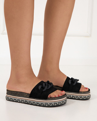 OUTLET Dámske čierne papuče so zdobenou podrážkou Hillam - Obuv