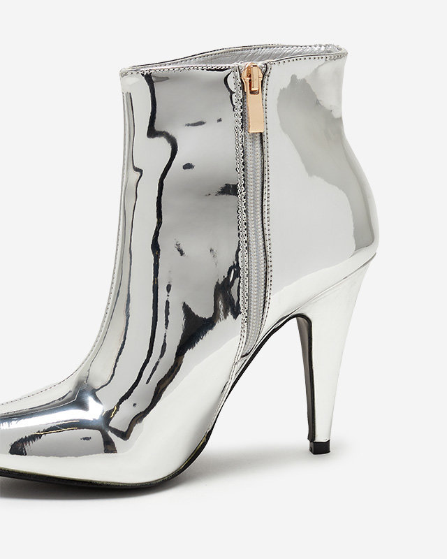 OUTLET Strieborné lakované čižmy Macalli- Obuv