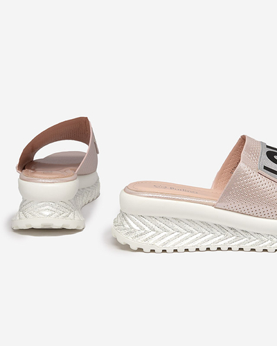 Ružové lesklé dámske papuče s nápisom Sosha- Footwear