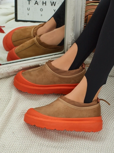 Ženski Športni Copati Flora Kamel Semiš Udobni za Vsak Dan