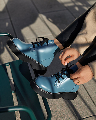 OUTLET Modré dámske šnurovacie čižmy na pevnej podrážke Ekira - Obuv