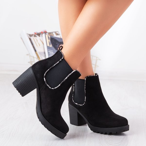 Čierne čižmy na vyššom stĺpiku Travolte - Obuv