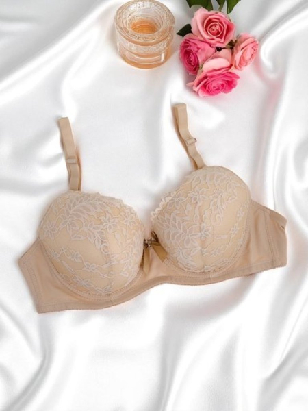 Royalfashion Dámska vystužená podprsenka s čipkou Elegance Lace