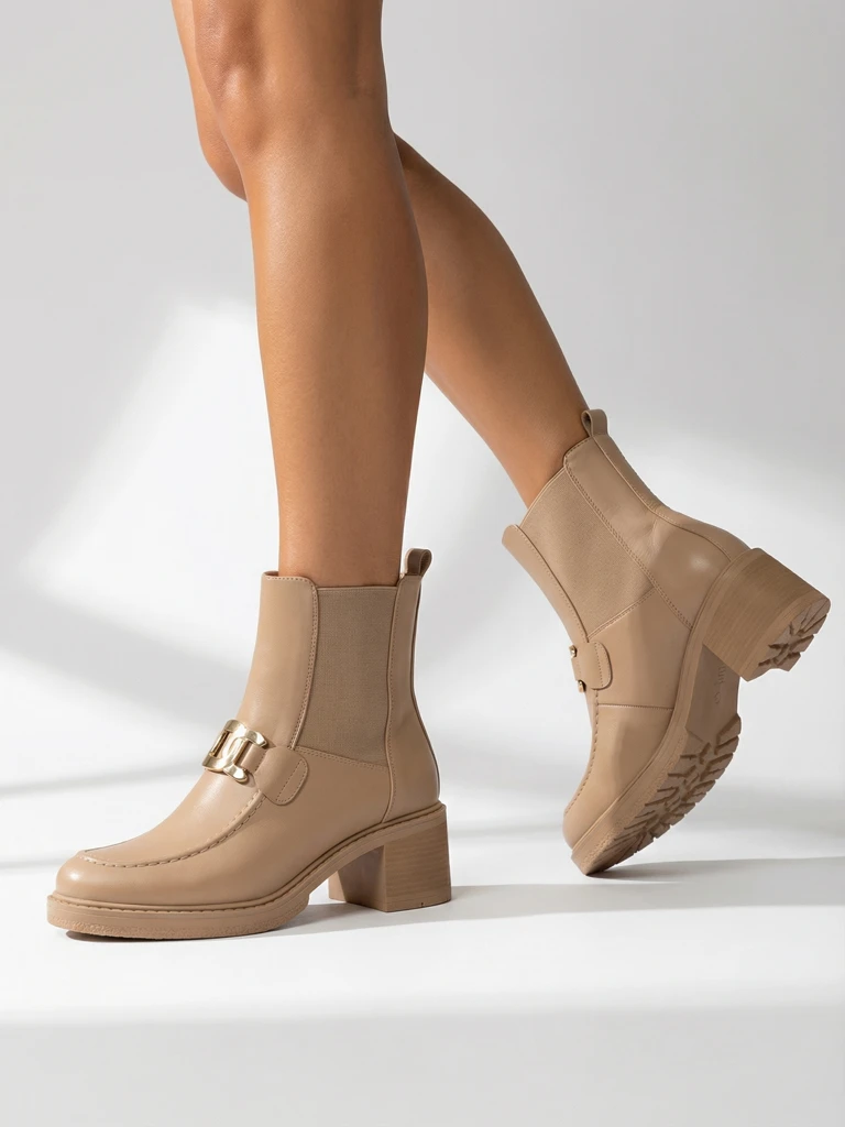 Royalfashion Dámske členkové topánky s nízkym podpätkom Ewios