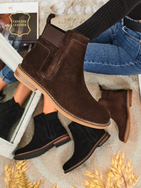 Gležnarji Altesse v temno rjavi semiš barvi