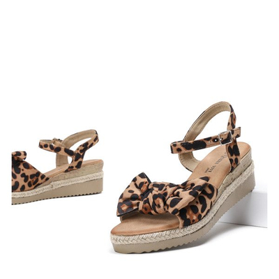 Leopardové sandály na nízkém klínu Adelaida - obuv
