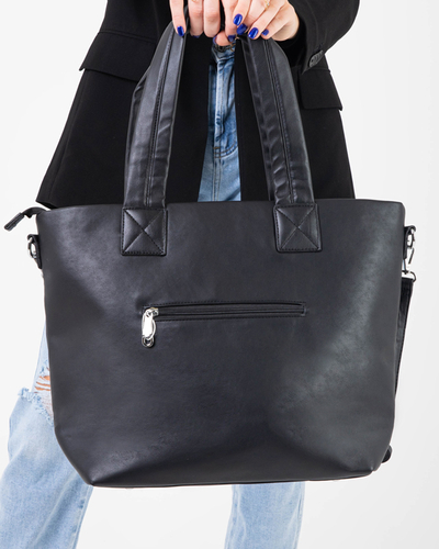 Čierna dámska prešívaná taška - doplnky