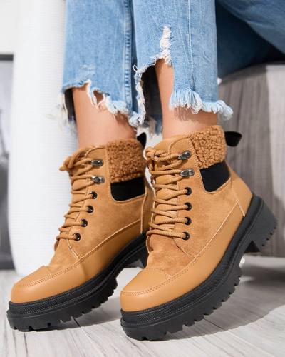 OUTLET Dámske zateplené trapérové čižmy v ťavej farbe Norisis - Obuv