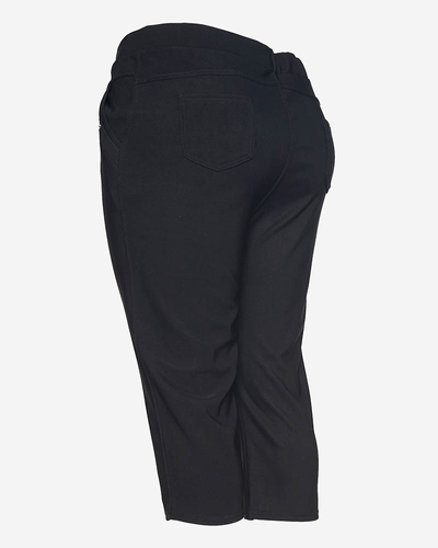 Dámske 3/4 šortky čiernej farby PLUS SIZE - Oblečenie