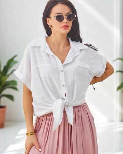 Royalfashion Dámska bavlnená košeľa s reliéfom a krátkymi rukávmi