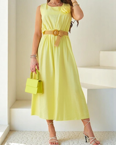 Royalfashion Dámske midi šaty so šnúrkami, s okrúhlym výstrihom a dekoratívnou kvetinou