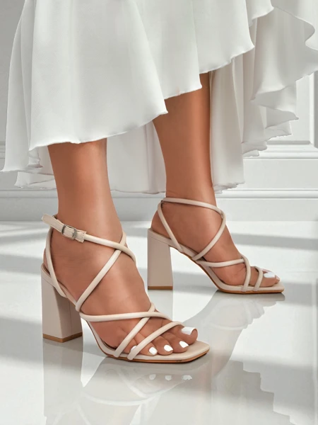 Royalfashion Dámske sandále na blokovom opätku Elysia