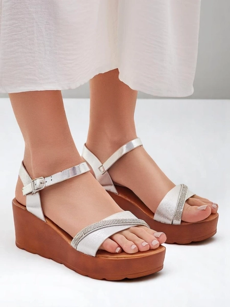 Royalfashion Dámske klinové sandále s rhinestones a trblietkami Aurora Glow