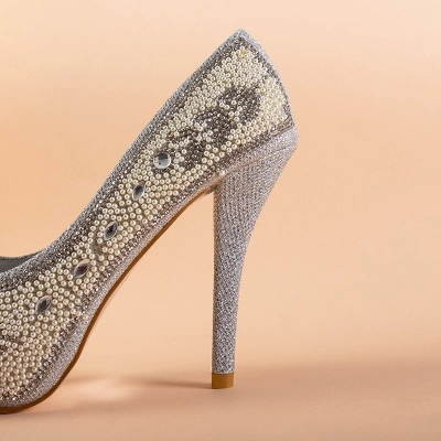 VÝPLET Strieborné lesklé lodičky na ihlovom ihle Marni - Shoes