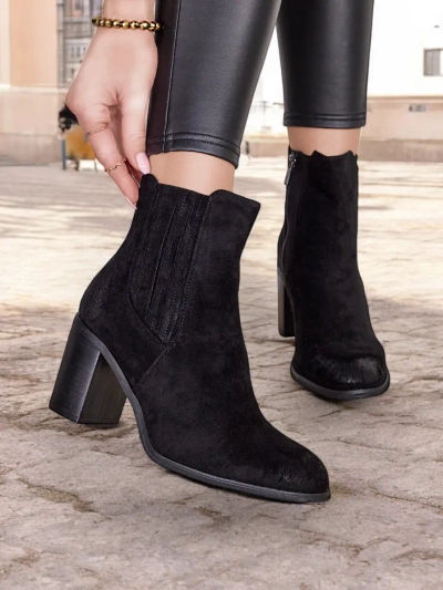 Royalfashion Dámske členkové topánky z ekologického semišu na blokovom podpätku Cesios