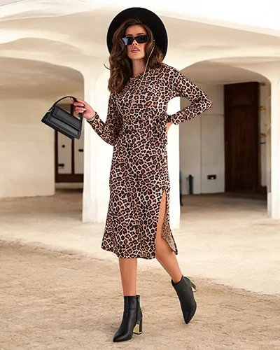 Royalfashion Dámske midi šaty s leopardím vzorom