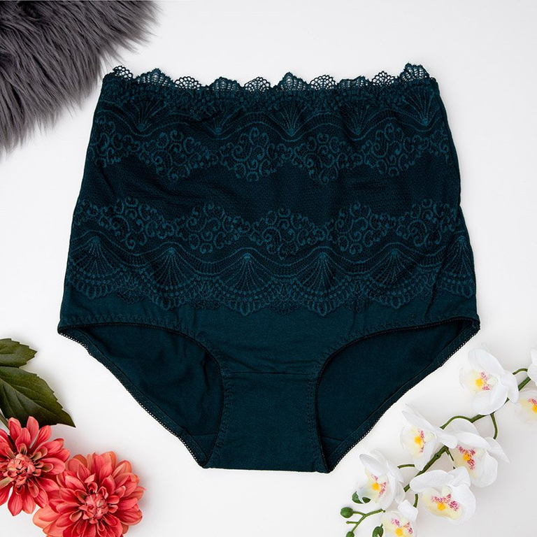 Tmavozelené mierne tvarujúce čipkované dámske nohavičky - Spodná bielizeň