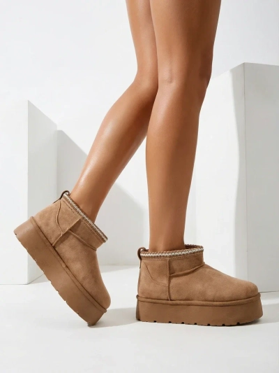 Royalfashion Dámske krátke topánky a'la snow boots Xoalla