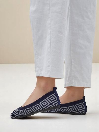 Royalfashion Dámske balerínky z textílie s geometrickou potlačou Metric