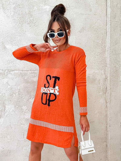 Royalfashion Svetloružové dámske svetrové šaty