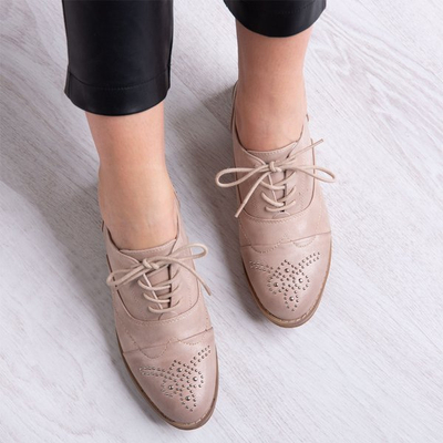 Růžové boty s plochými podpatky a nýtovými nýty - boty 1