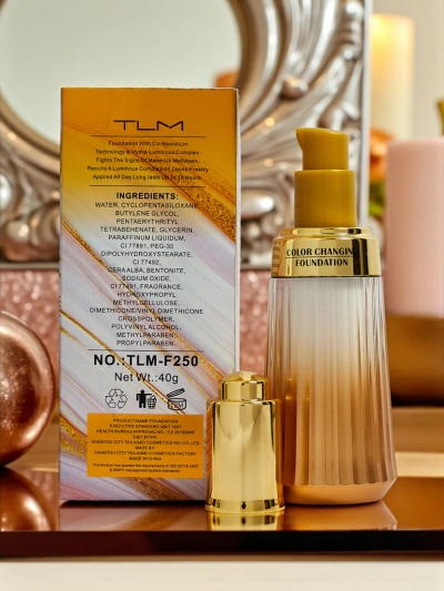 Matirajoča podlaga za obraz s kolagenom Sand Nude