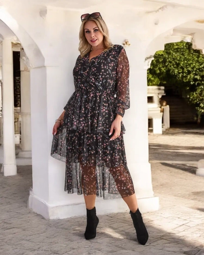 Royalfashion Čierno-ružové sieťované midi šaty s potlačou