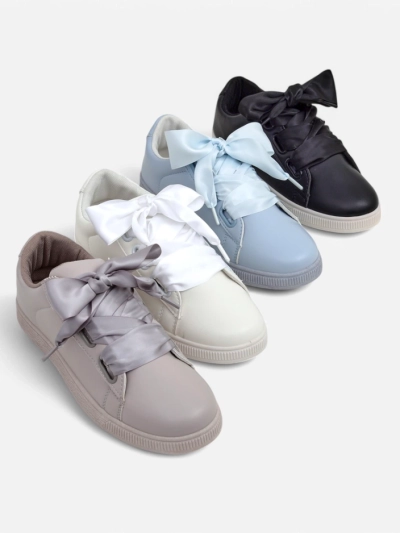 Royalfashion Dámske sneakers z ekologickej kože s dekoratívnymi šnúrkami Etti