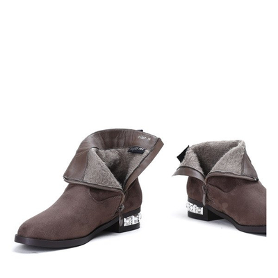 Brązowe sztyblety z ozdobnym obcasem Vierra - Obuwie