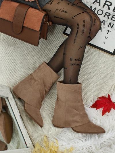 Ženski gležnarji z zaprtim zgornjim delom Moonly