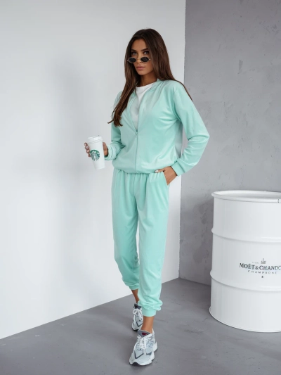 Royalfashion Dámsky teplákový komplet vo velúrovej úprave