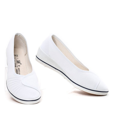 Białe baleriny na koturnie Botilda- Obuwie