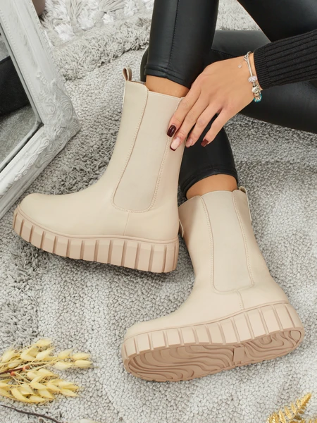 Visoki ženski gležnarji iz eko usnja Livora