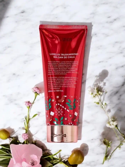 Luxelux Vianočný Telový Balzam s vôňou Jahody 300 ml