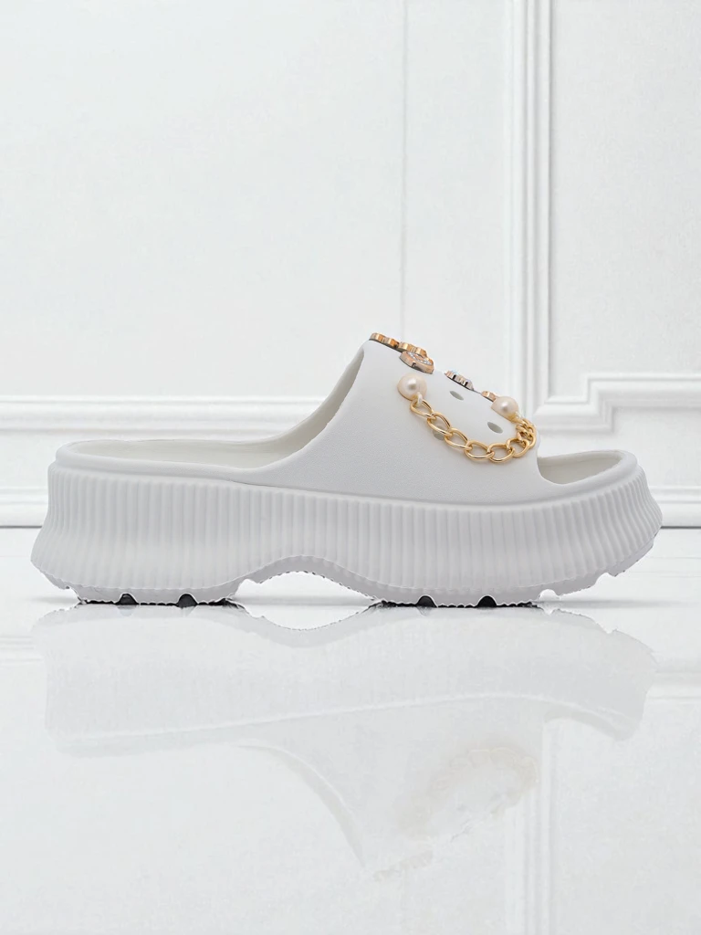 Royalfashion Dámske gumové sandále s ozdobami Slash Glam