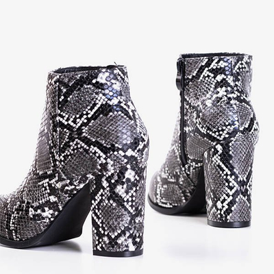 Čiernobiele čižmy so zvieracou potlačou Cobra - Obuv