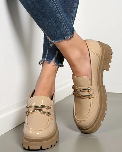 Royalfashion Dámske patentné kožené loafers Arieda