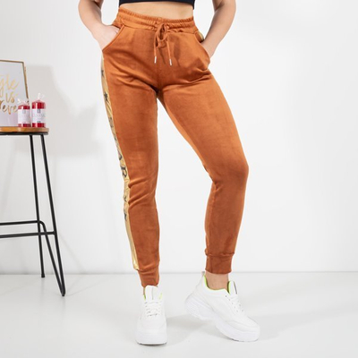 Dámske hnedé tepláky so zlatými pruhmi - Oblečenie