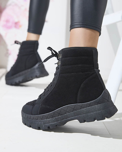 OUTLET Dámske zateplené trapérové čižmy v čiernej farbe Wosser- Obuv