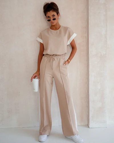 Royalfashion Dámsky bavlnený set s krátkymi rukávmi a rozšírenými nohavicami