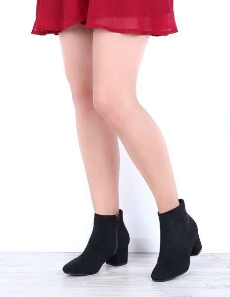 Czarne botki na wyższym słupku Lyanna- Obuwie