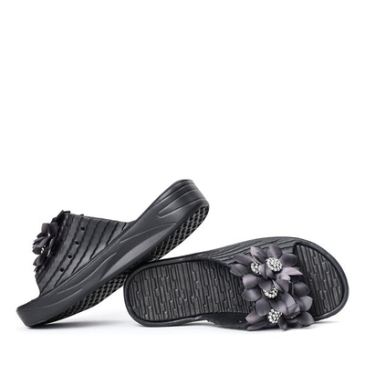 Czarne klapki na platformie Rosaria - Obuwie