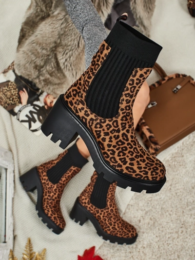 Vzorčasti ženski gležnjarji s peto iz eko semiša Anthere