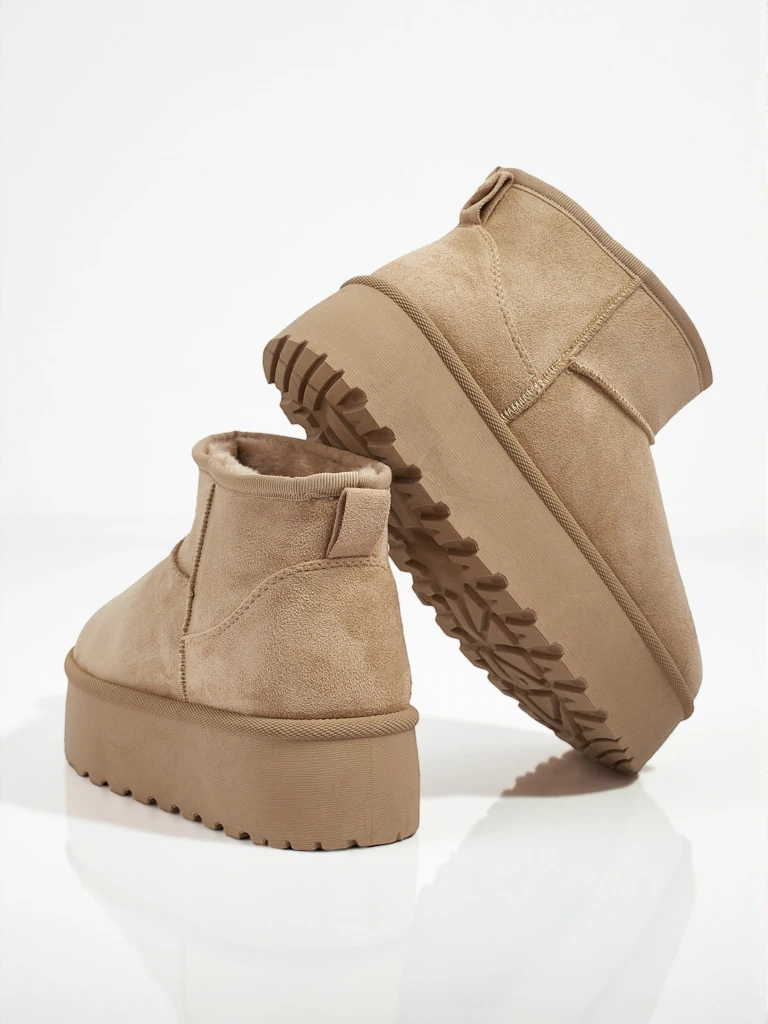 Kratki ženski škornji a'la za sneg Vessia