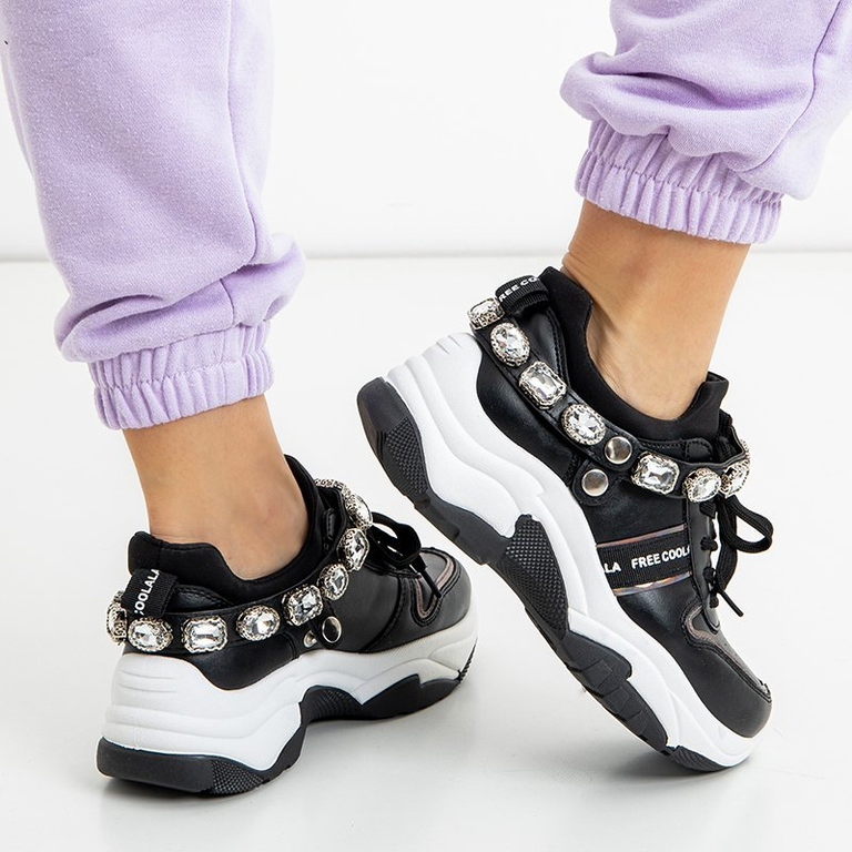 OUTLET Čierna dámska športová obuv so zirkónmi Frewan - Obuv