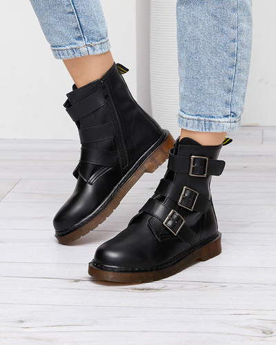 OUTLET Čierne dámske čižmy s prackami Delaras - Obuv